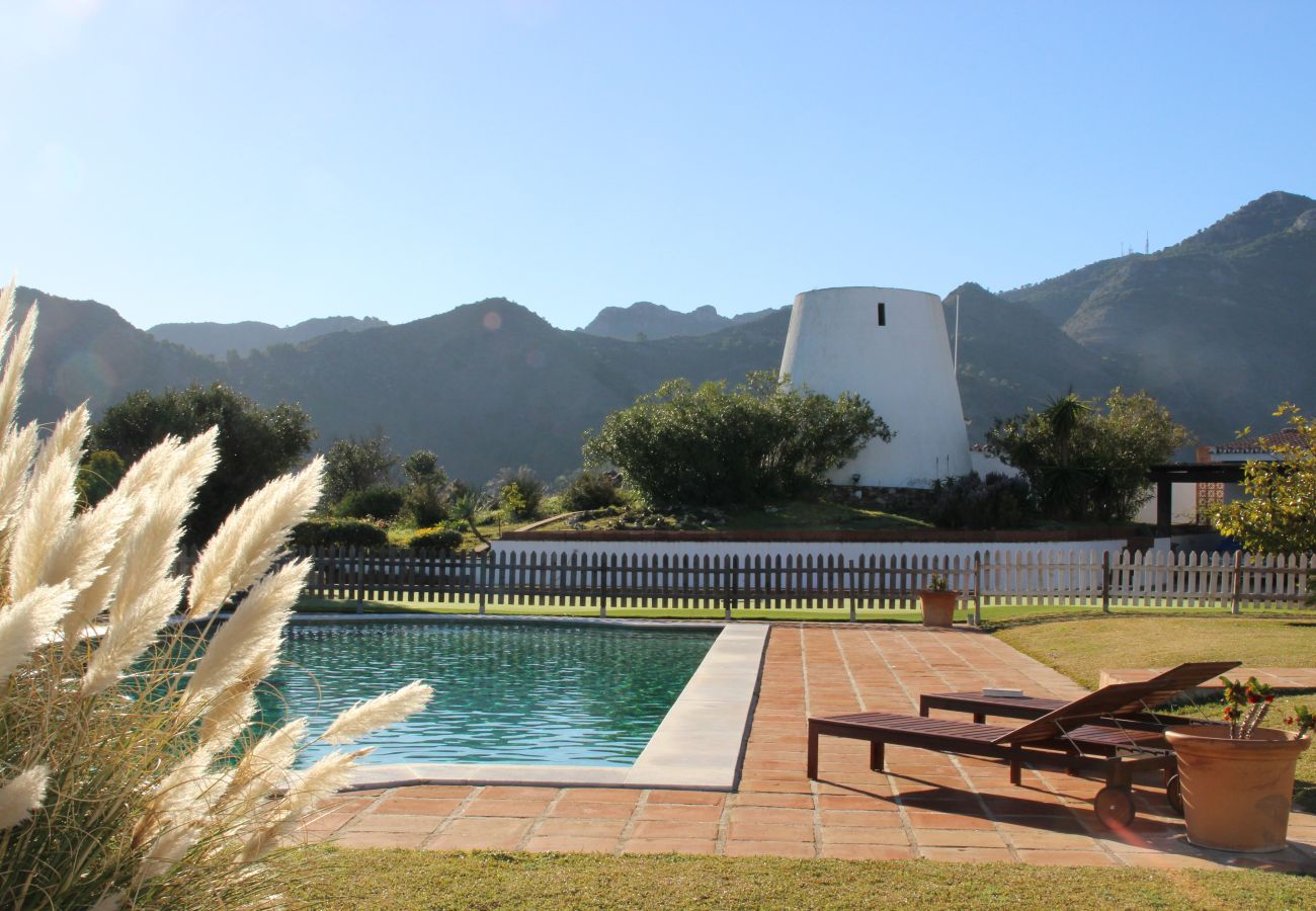 Villa en Alhaurin de la Torre - LAS BREÑAS Premium Rural Villa 4PAX