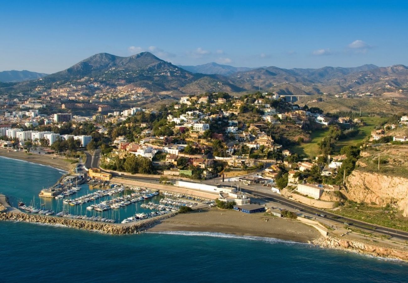 Villa en Málaga - VILLA GOLF Premium City & Seaside