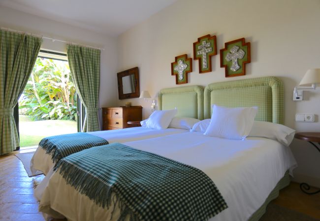 Villa en Estepona - Las Ranas CASASOLA BEACH & GOLF VILLA