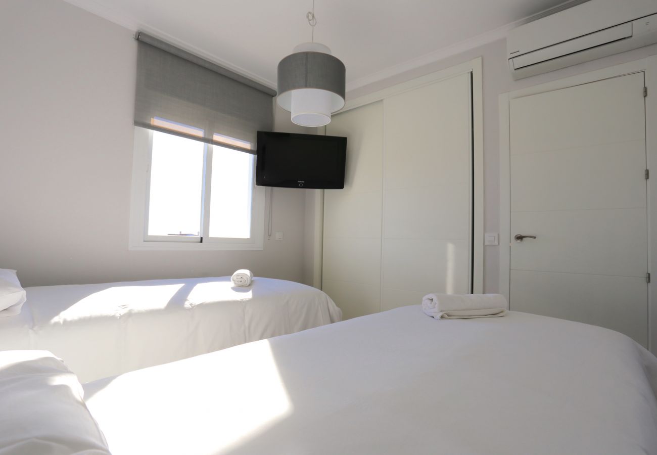Chalet en Vélez Málaga - NIZA BEACH Holiday House 10PAX