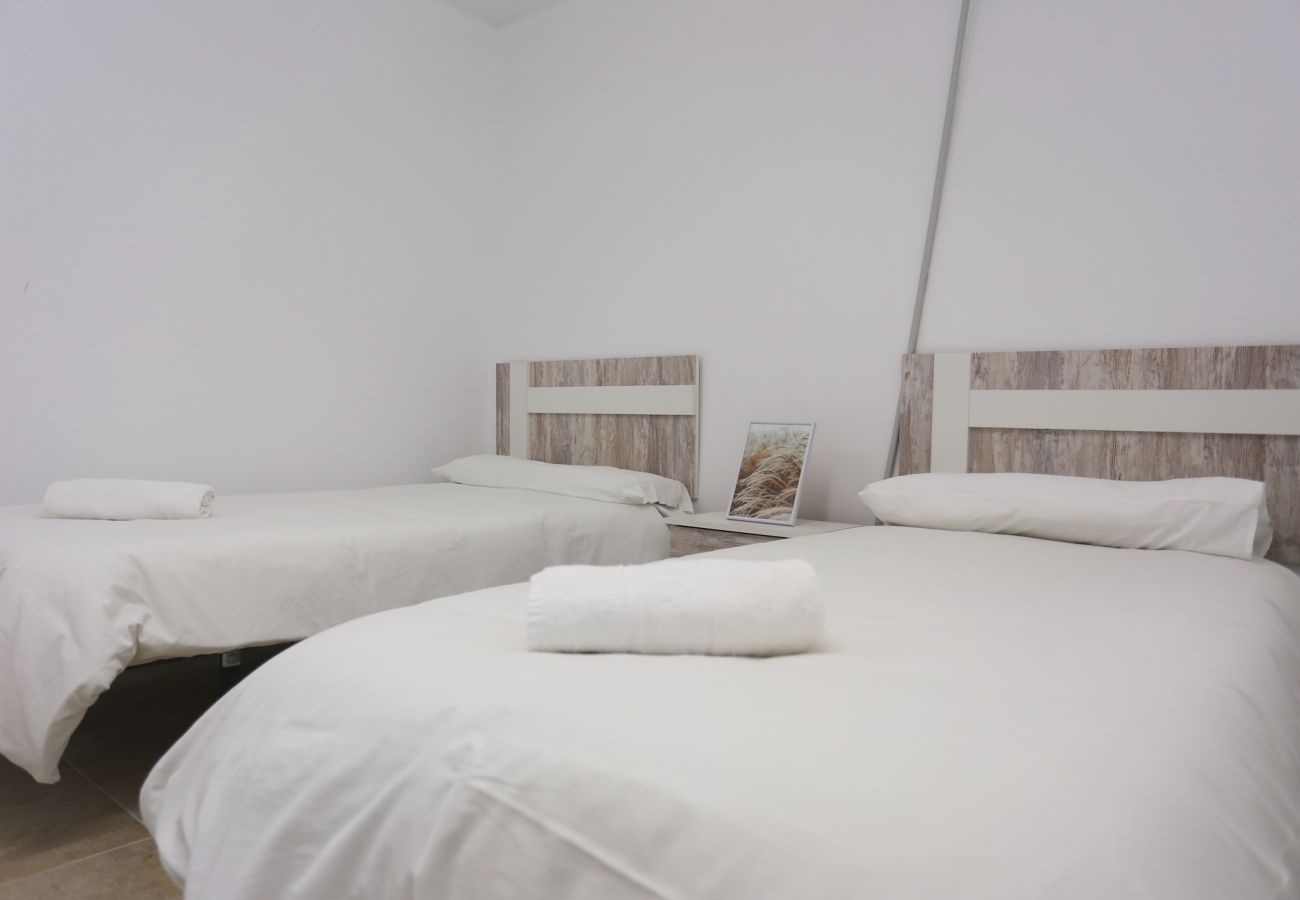 Chalet en Vélez Málaga - NIZA BEACH Holiday House 10PAX