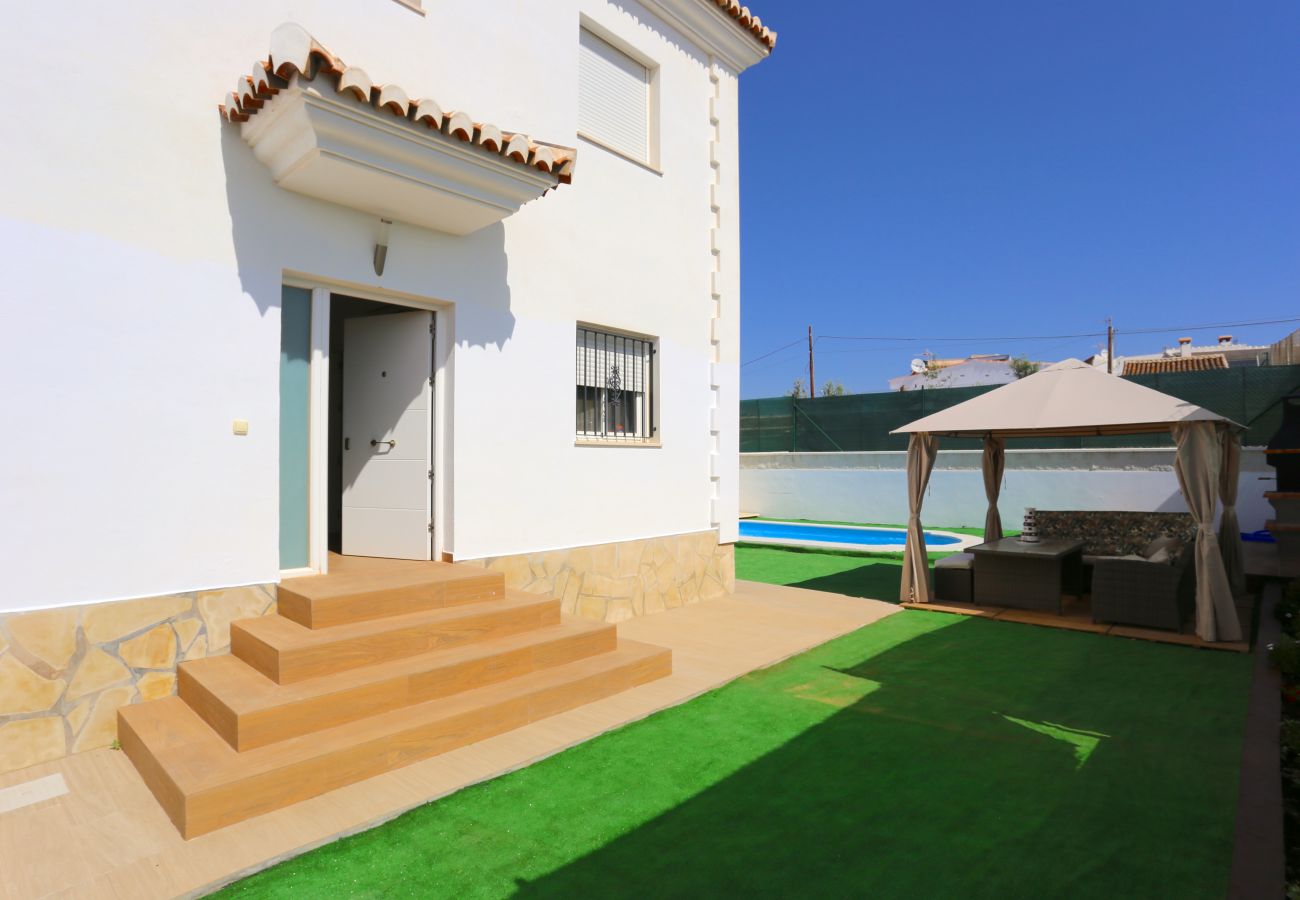 Chalet en Vélez Málaga - NIZA BEACH Holiday House 10PAX
