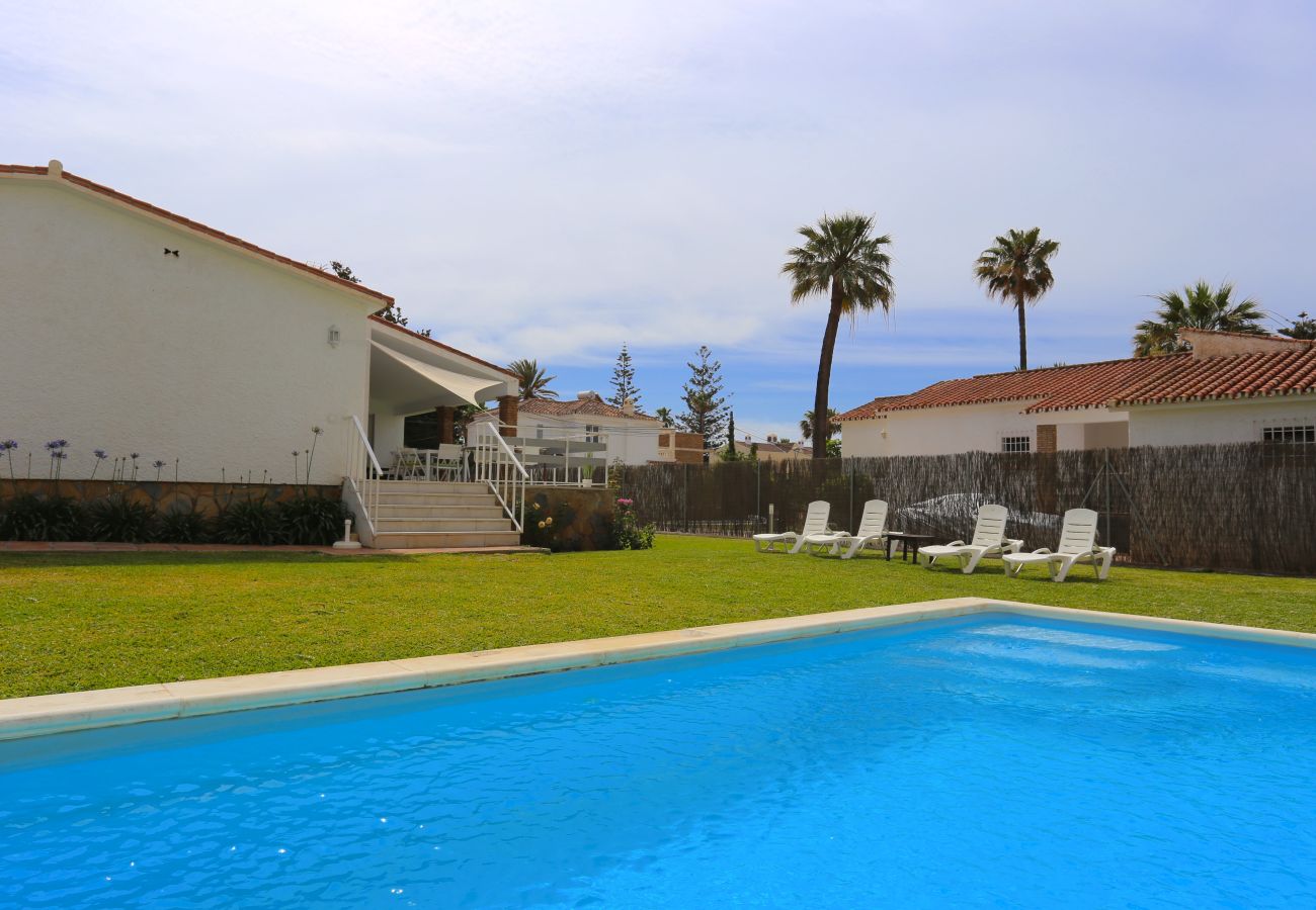 Villa en Rincón de la Victoria - VILLA LUNA Beach Premium 9PAX