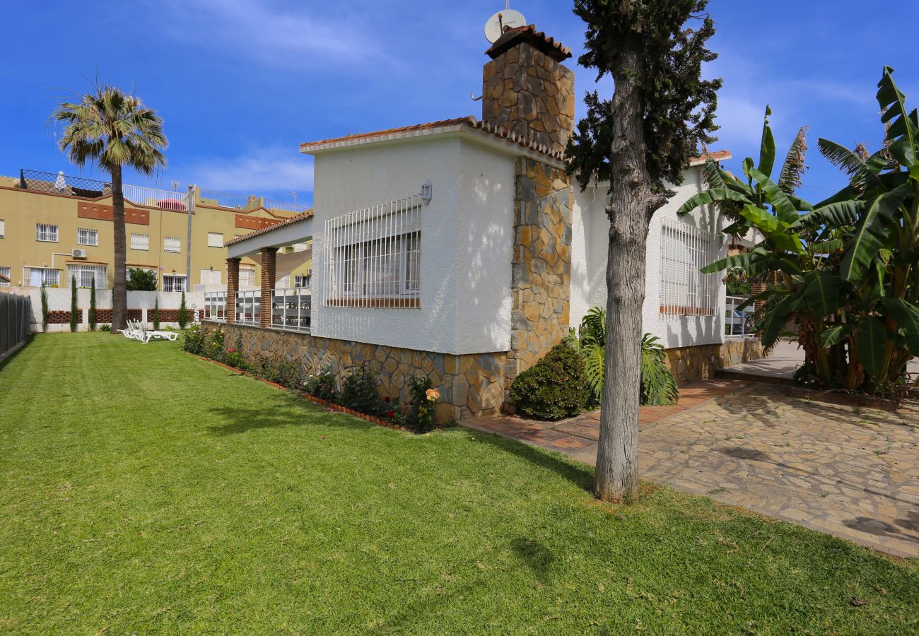 Villa en Rincón de la Victoria - VILLA LUNA Beach Premium 9PAX