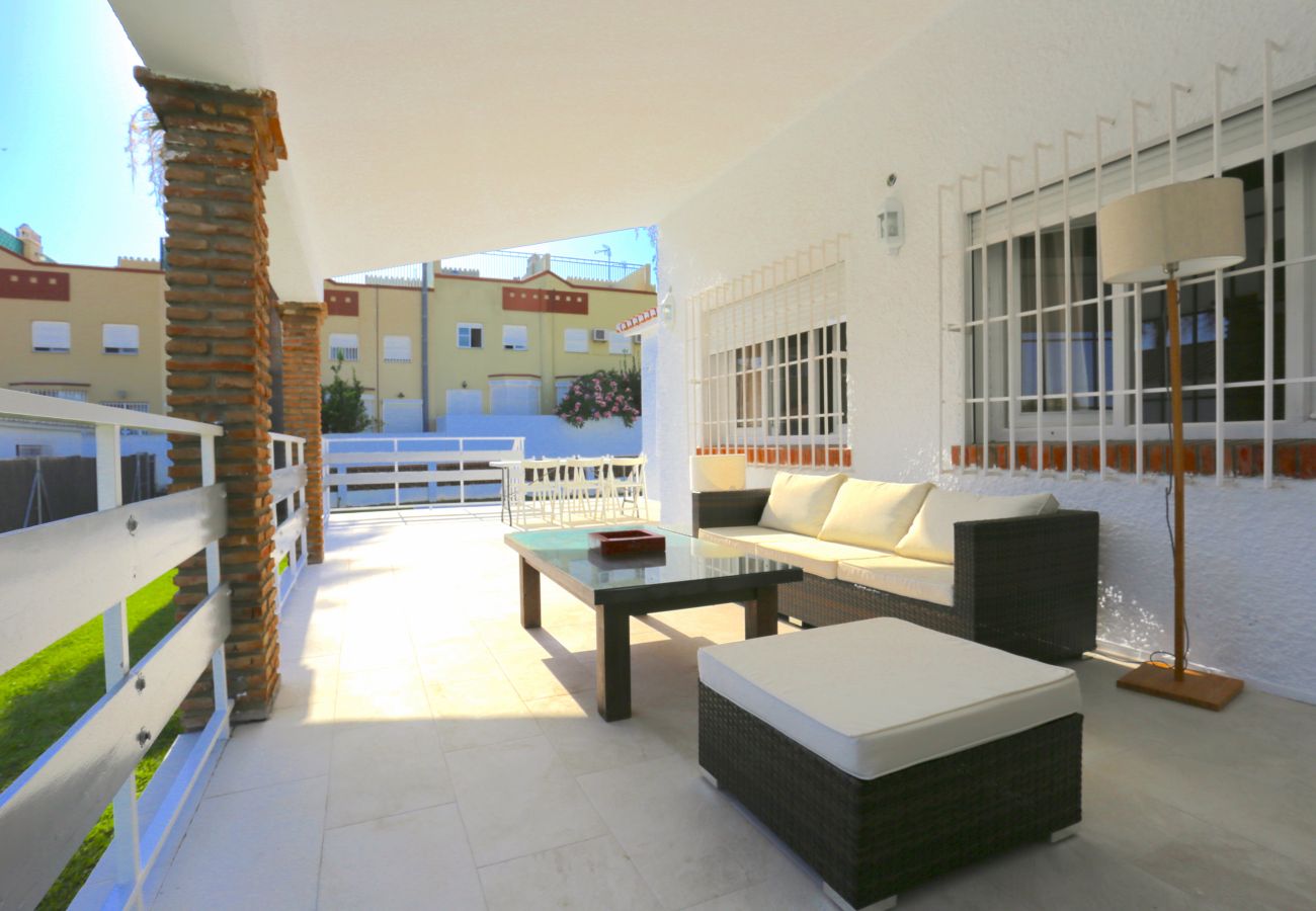 Villa en Rincón de la Victoria - VILLA LUNA Beach Premium 9PAX