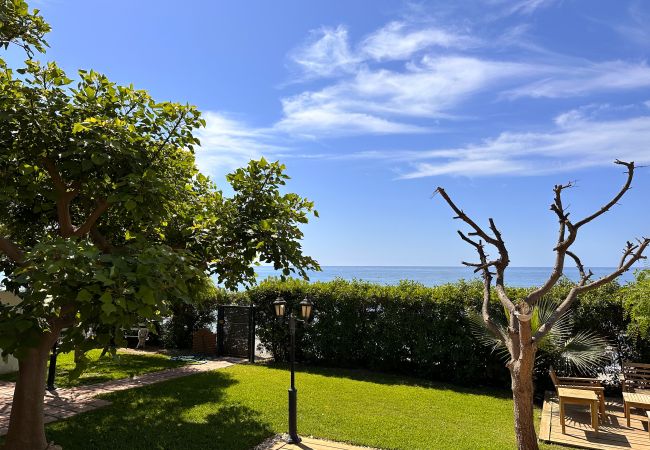 Villa in Rincón de la Victoria - VILLA ALBORAN Beachfront 9PAX