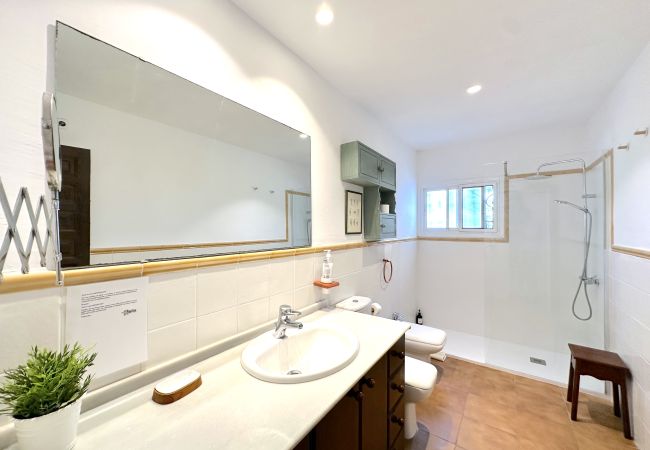 Villa in Rincón de la Victoria - VILLA ALBORAN Beachfront 9PAX Villa in Rincón de la Victoria - VILLA ALBORAN Beachfront 9PAX