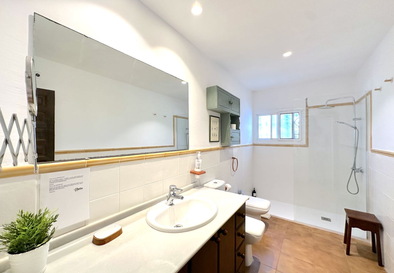 Villa in Rincón de la Victoria - VILLA ALBORAN Beachfront 9PAX