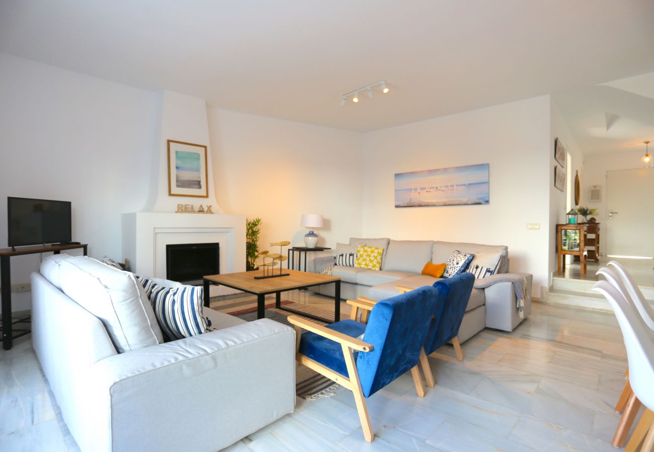House in Estepona - ESTEPONA Premium Beach House