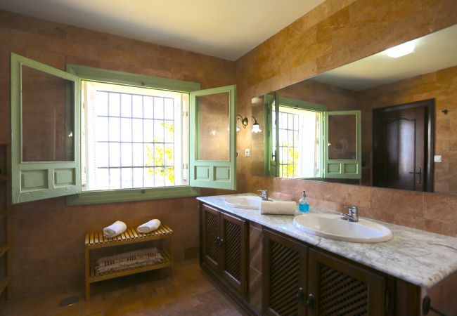Villa in Alhaurin de la Torre - LAS BREÑAS Premium Rural Villa 4PAX Villa in Alhaurin de la Torre - LAS BREÑAS Premium Rural Villa 4PAX
