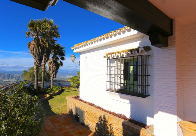 Villa in Alhaurin de la Torre - LAS BREÑAS Premium Rural Villa 4PAX Villa in Alhaurin de la Torre - LAS BREÑAS Premium Rural Villa 4PAX